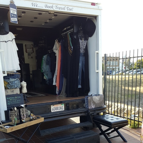 Meet Posher/Out of My Kloset Boutique Owner - Picture 5 of 8