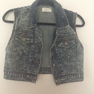 Cropped Denim Vest
