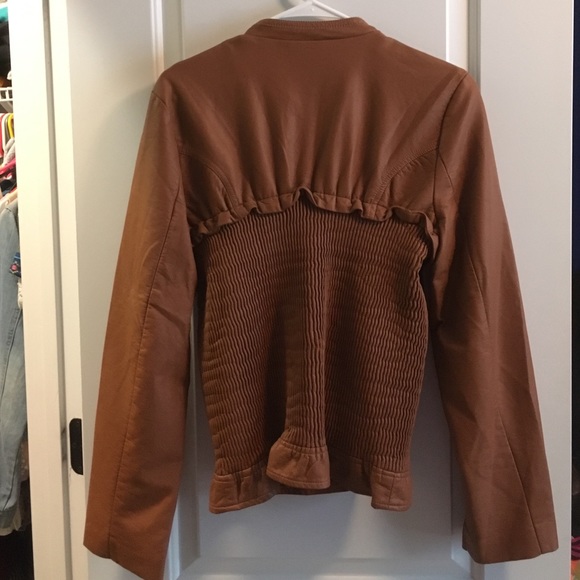Perfect for fall, zipper jacket! - Picture 2 of 4