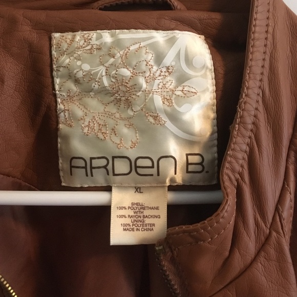 Perfect for fall, zipper jacket! - Picture 4 of 4