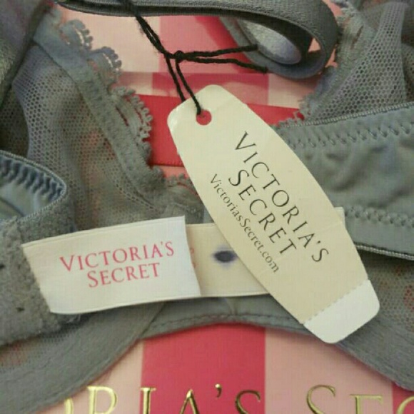 NWT Victorias Secret lace unlined demi - Picture 3 of 3