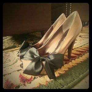 Paris Hilton Silver Pumps