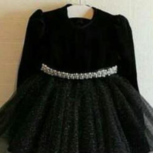 NWT Girls Elegant Holiday Dress