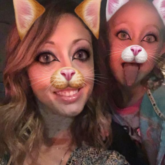 Meet your Posher, Tori - Picture 1 of 1