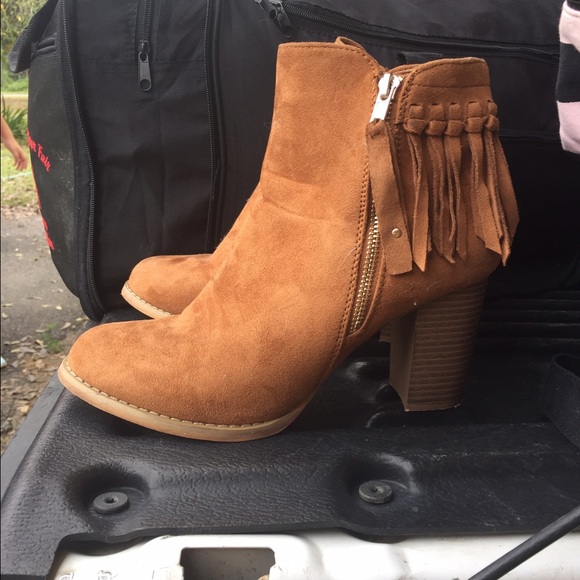 Light brown suede ankle bootie