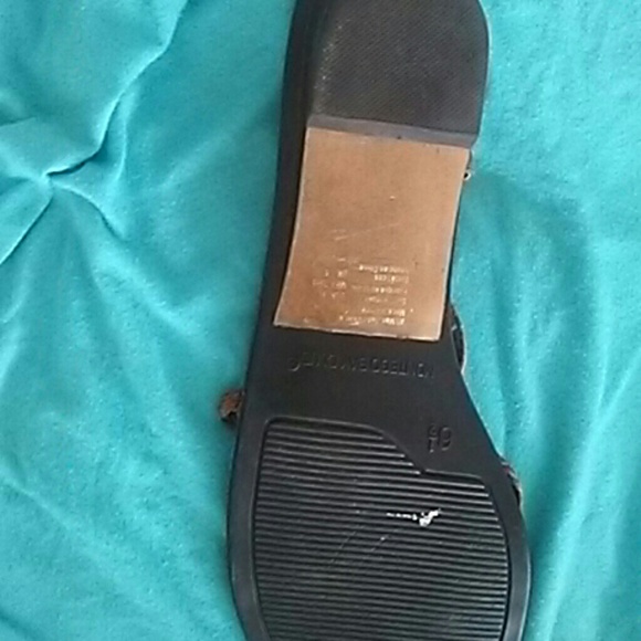 Sandals - Picture 2 of 2