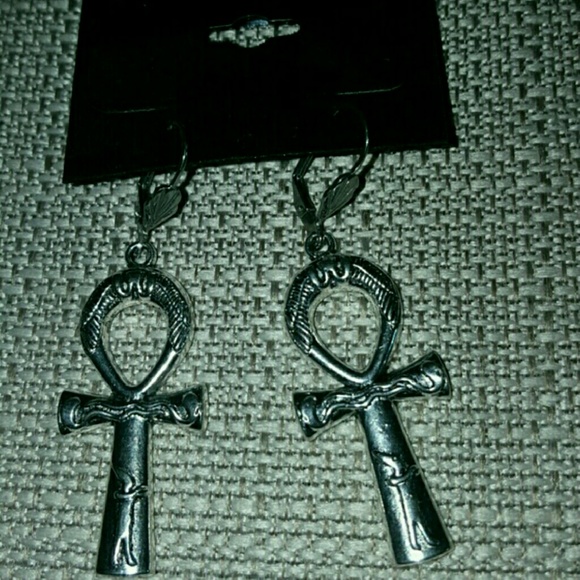 Jewelry - Light Weight Pewter Silver Metal Ankh earrings