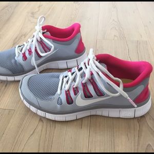 Women's Nike free run 5.0 shoes