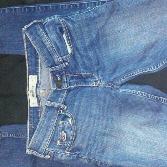 Hollister Jeans - Picture 2 of 4
