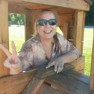 Meet your Posher, Roxanne