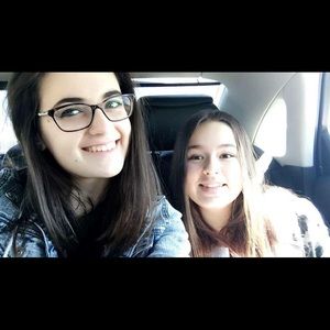 Meet your Posher, Jillian