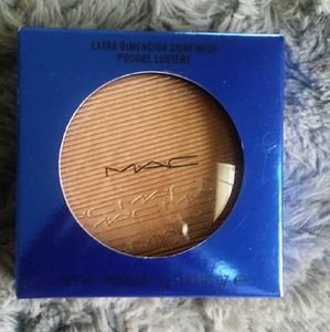 MAC cosmetics Shaft of Gold BNIB *AUTHENTIC*