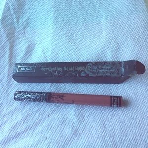 Kay Von D everlasting liquid lipstick Lolita