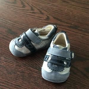 Garvalin infant shoes