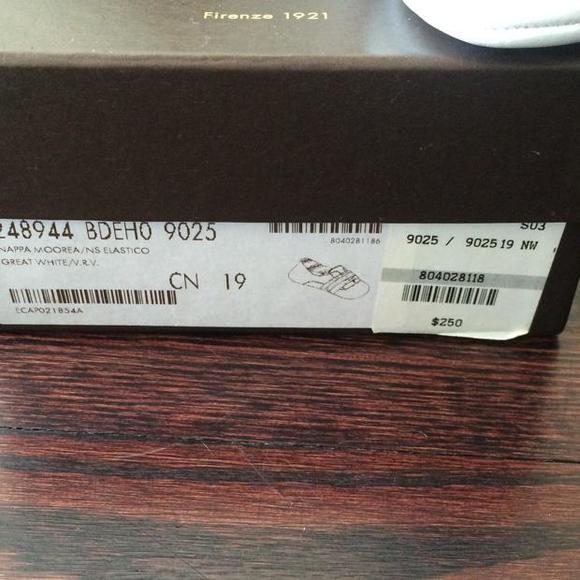 Gucci infant shoes - Picture 3 of 4