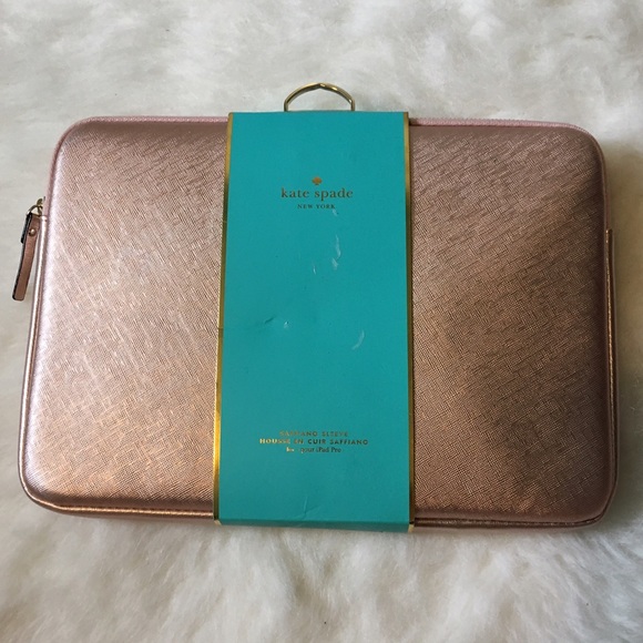 kate spade Accessories - Kate Spade iPad Pro sleeve