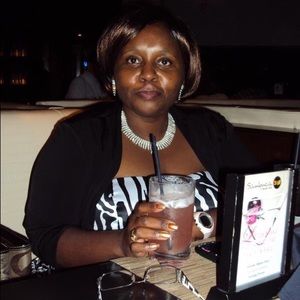 Meet your Posher, Corina