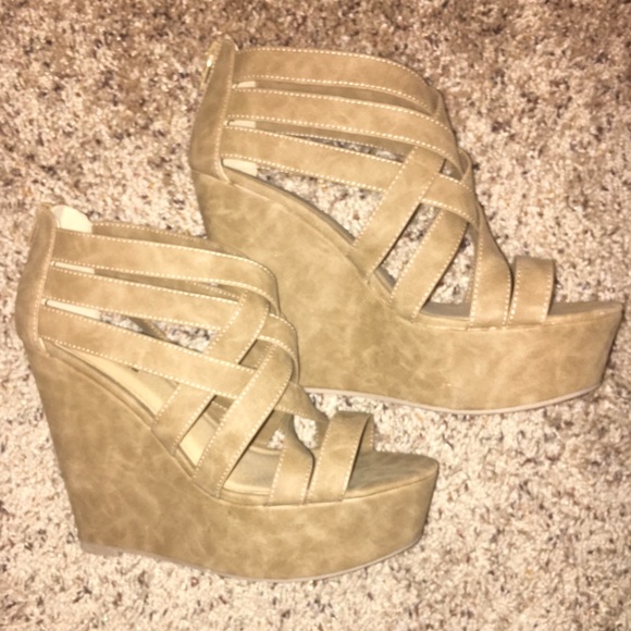 SOLD - Picture 3 of 3