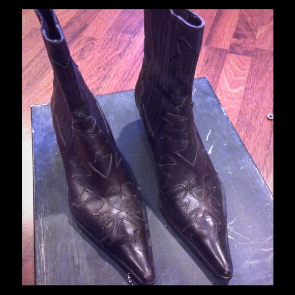 Women fashion cowboy boots