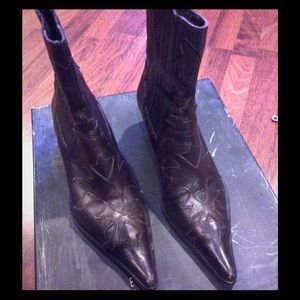 Women fashion cowboy boots