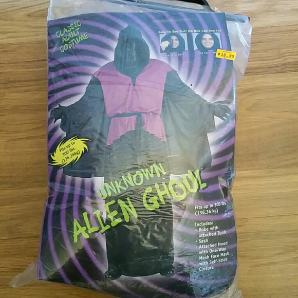 Alien ghoul adult costume fits up to 300lbs