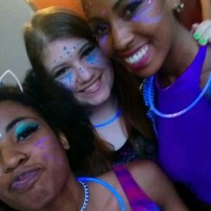 Meet your Posher, Christina