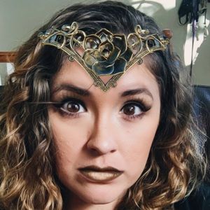 Meet your Posher, Selena