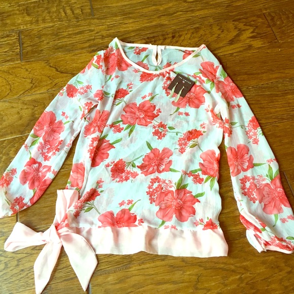 Loose flower pattern shirt