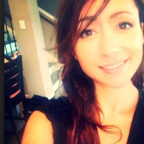 Meet your Posher, Lorena - Picture 1 of 1