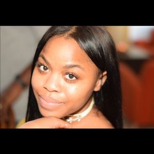 Meet your Posher, Destinee