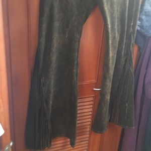 Bell bottom legging with frindges