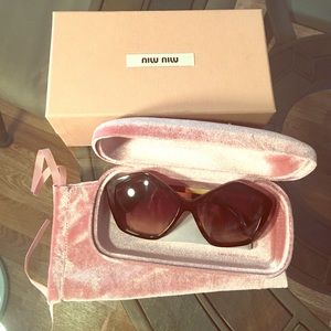 Miu Miu MU 11NS Sunglasses