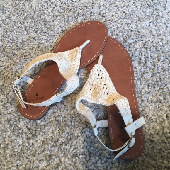 Pacific Sunwear crochet sandals