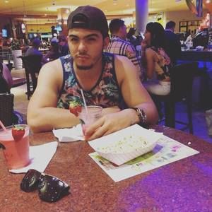 Meet your Posher, Jose ubaldo