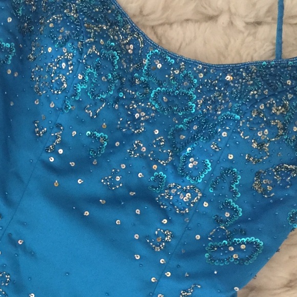 Blue Trumpet Pageant Dress / Prom Dress, size small - Picture 3 of 9