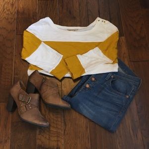 3/4 sleeve gold and white stripe shirt