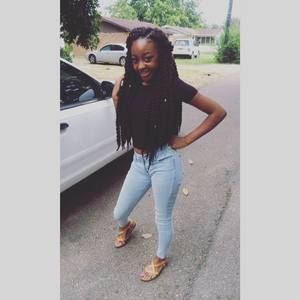 Meet your Posher, Shamia