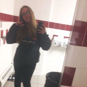 Meet your Posher, Emma