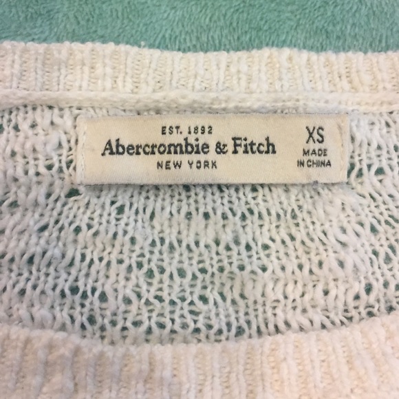 Abercrombie and Fitch white sweater with lace - Picture 2 of 4