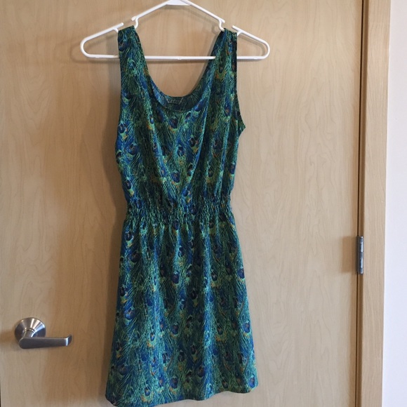Peacock sleeveless mini dress size small