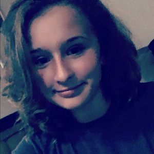 Meet your Posher, Ava