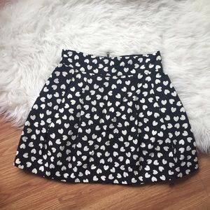 ❤️H&M Black and White Skirt
