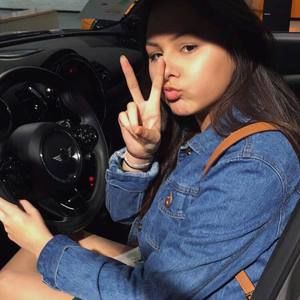 Meet your Posher, Maelynn