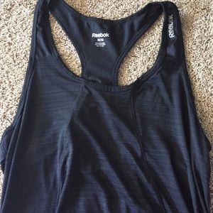 Reebok tank with keyhole back