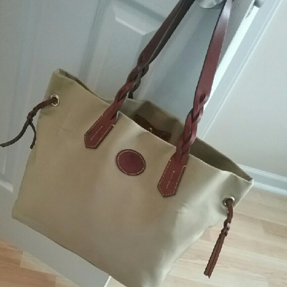 EUC Dooney Nylon Shopper