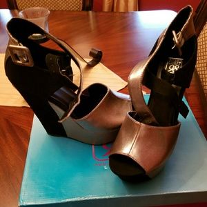 NEW.... Wedge Sandals