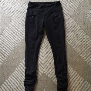 Lululemon leggings with zippered bottom