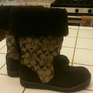 Coach Boots - Brown Signature - size 9