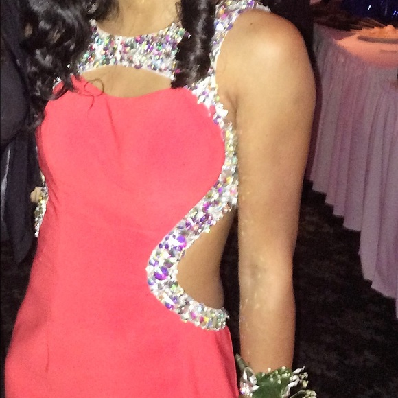 Red prom dress with slit - Picture 4 of 4