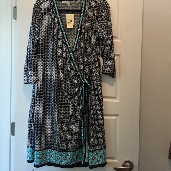 Max Studio knot wrap dress
